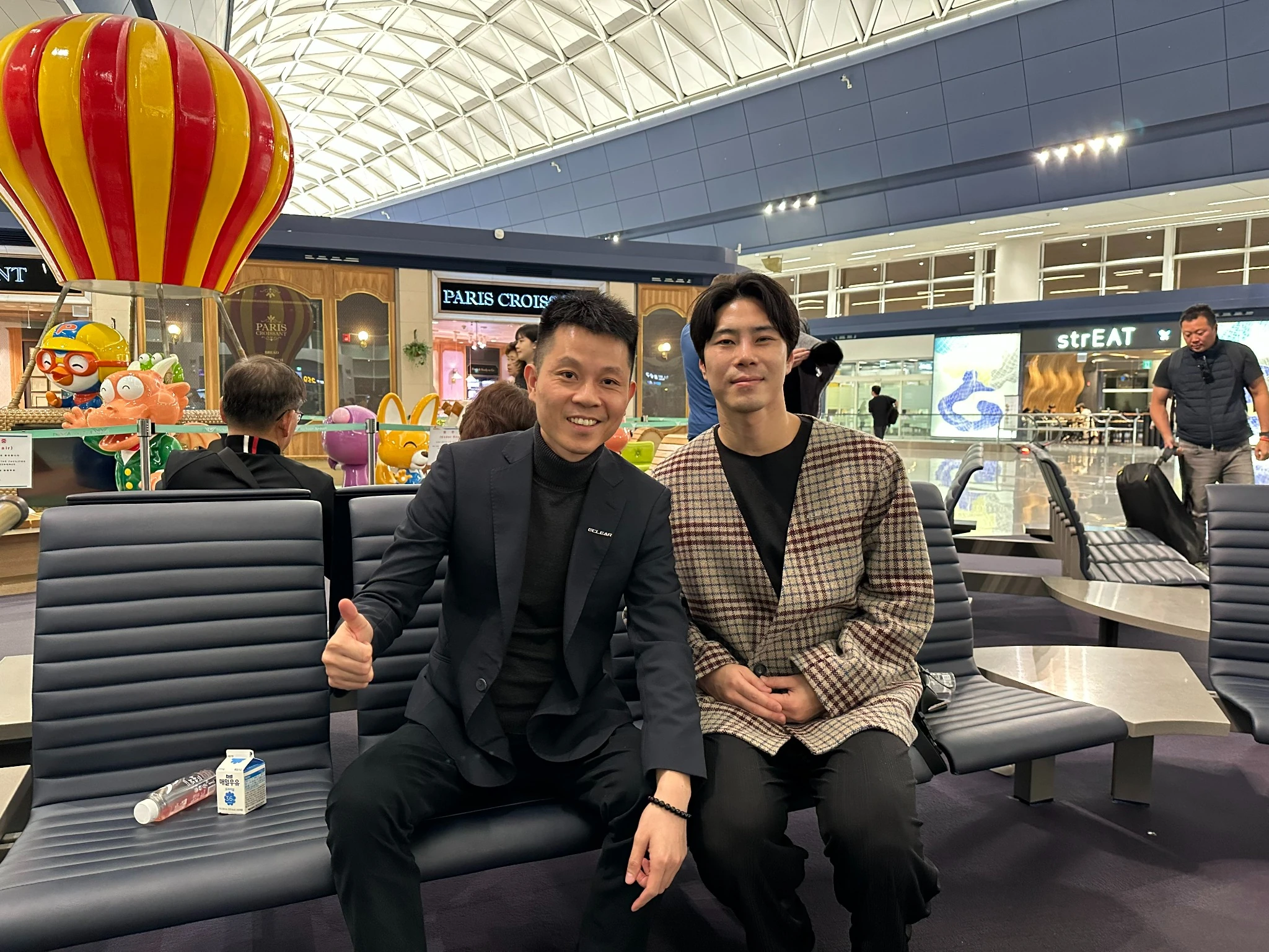Dr. Hwajin Oh with Jack Pan during travel.